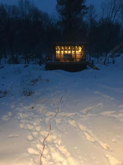 Trivelig Fritidshus Pa Arnes, Senja Straumstad ภายนอก รูปภาพ